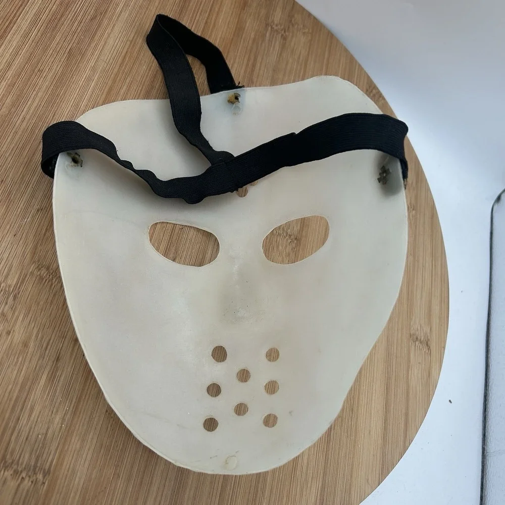 Friday The 13th FaceMask Costume Jason Voorhees Halloween Hockey White Scary - Picture 2 of 3